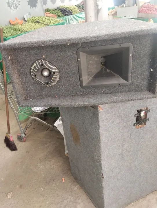 Caixa de agudo e medio