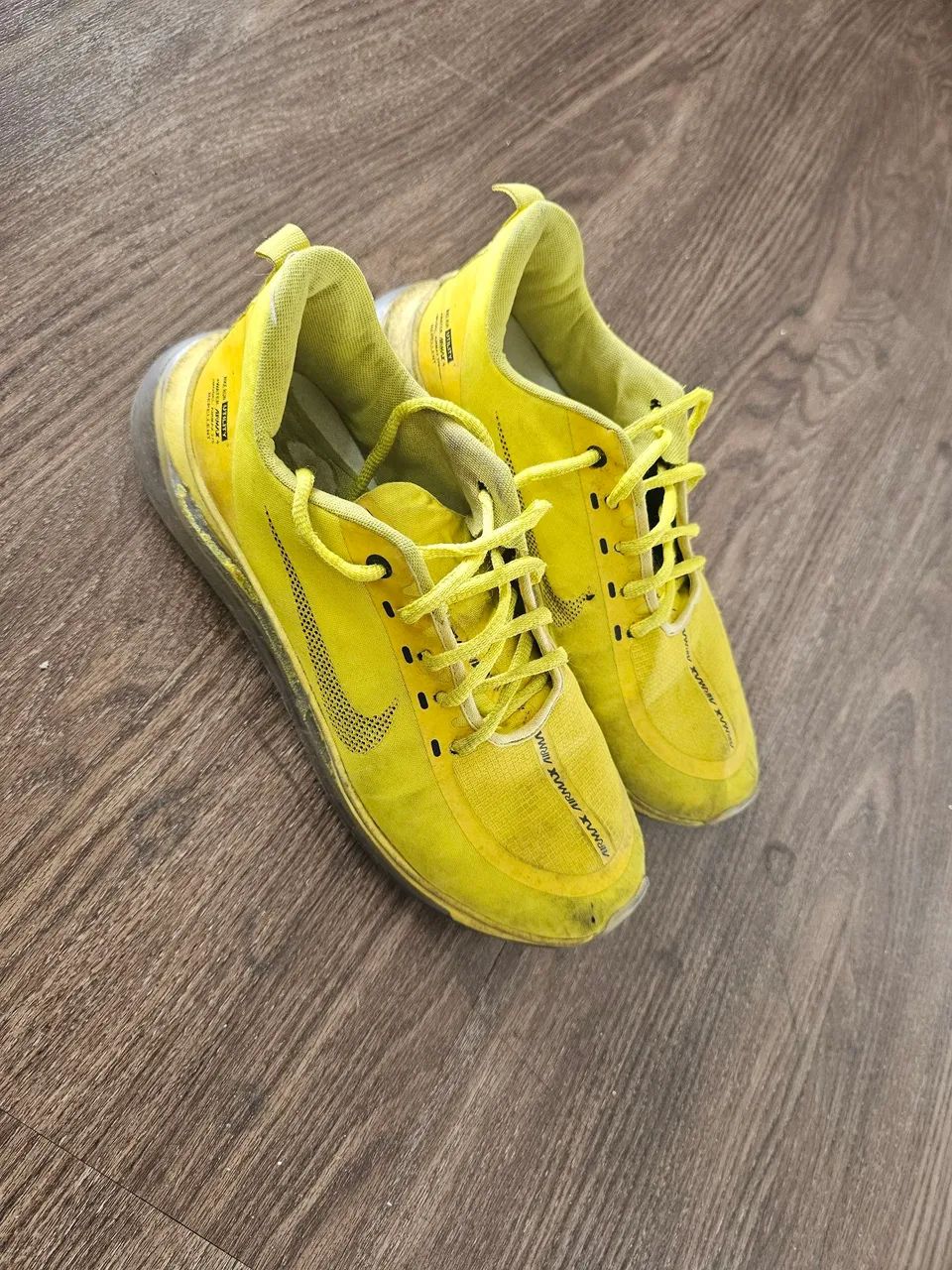Tênis Nike 720 Vermelho e amarelo 100,00 - Foto 2