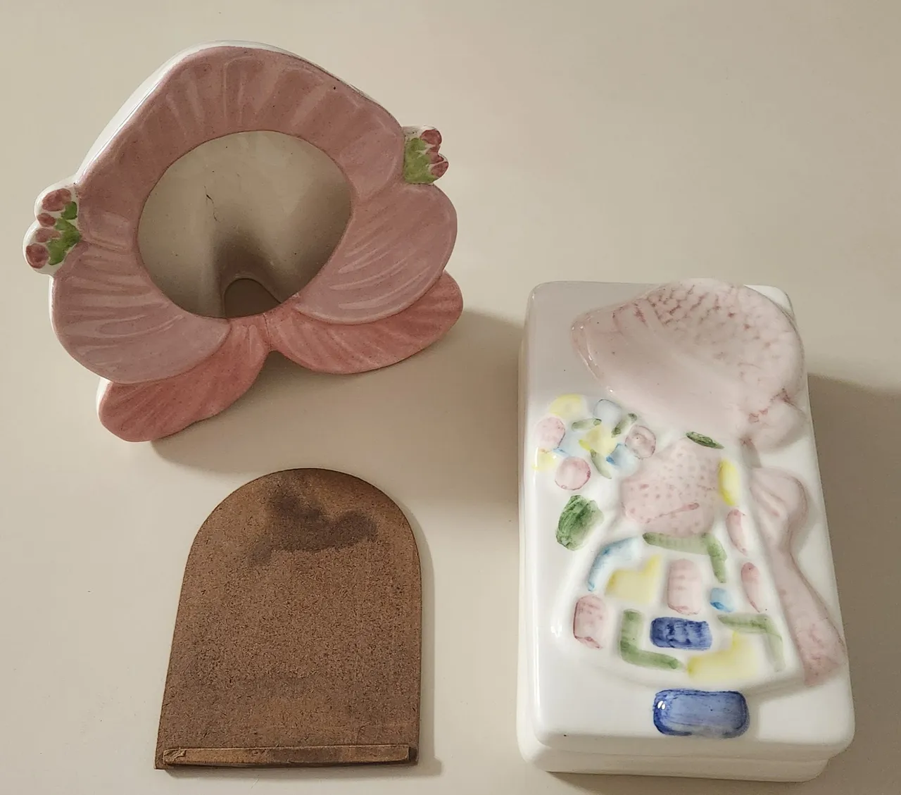 Conjunto de Porta-retratos e Porta-joias de porcelana vintage