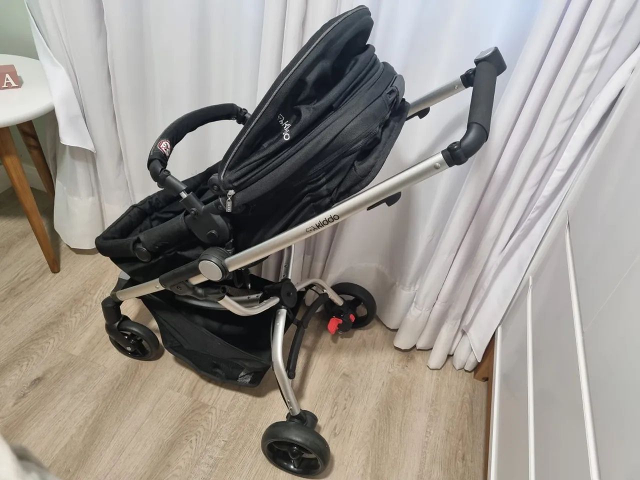 Carrinho de Bebê Kiddo + Bebê conforto - Foto 2