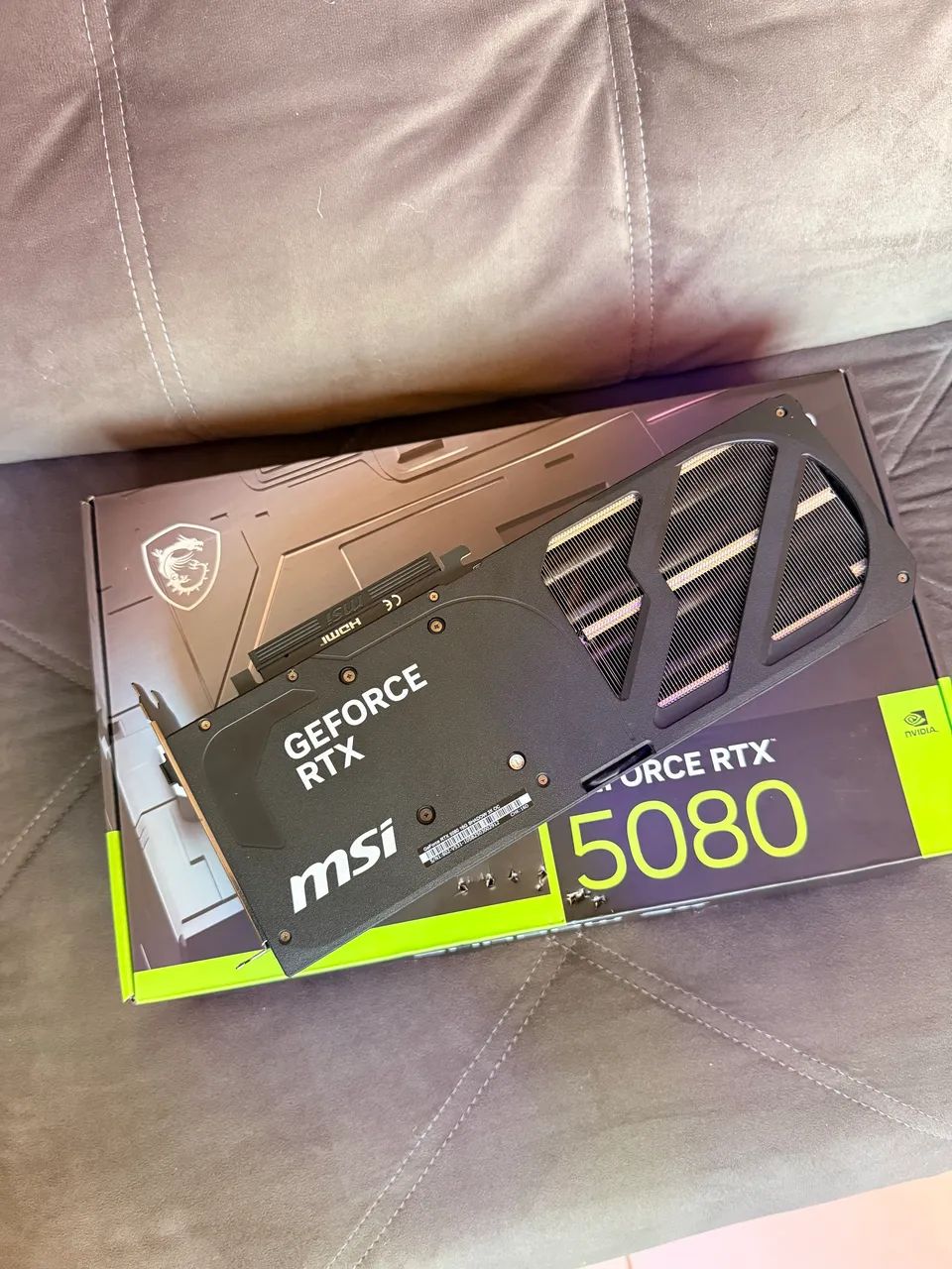 RTX 5080 MSI SHADOW 3X  - Foto 2