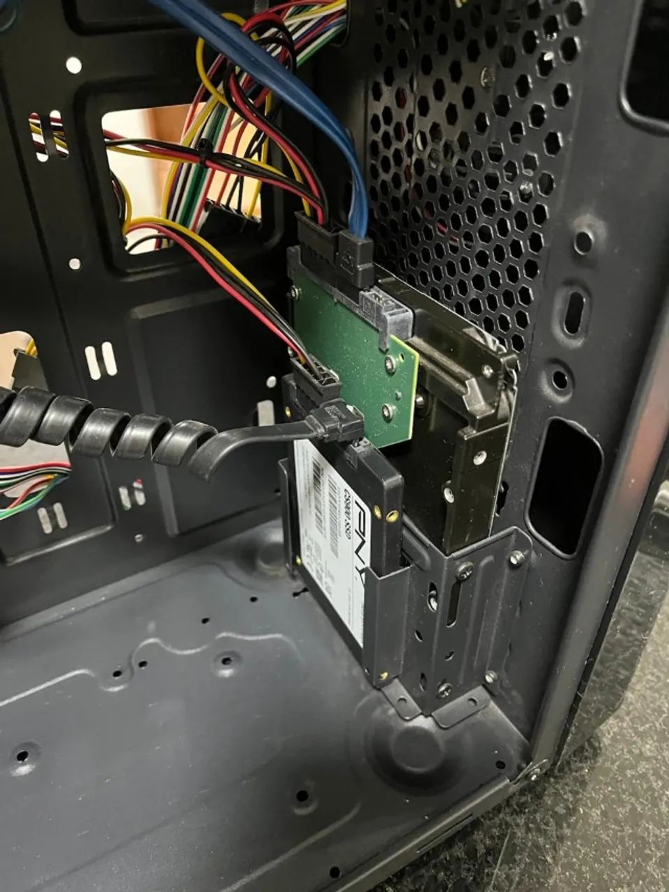 Desktop PCWARE - 8GB RAM + SSD 240GB + HD 1TB - Foto 4