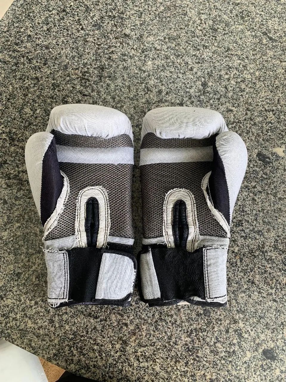 Luvas de Luta da Everlast - Boxe/Muay-Thai  - Foto 2