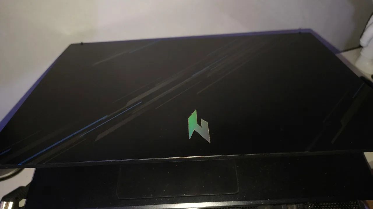 Acer Nitro V15 - Foto 2
