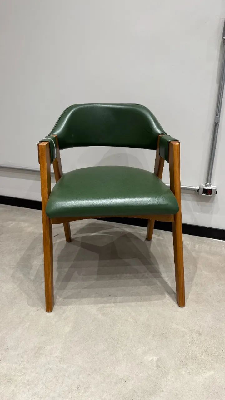 CADEIRA SURAN VERDE MUSGO