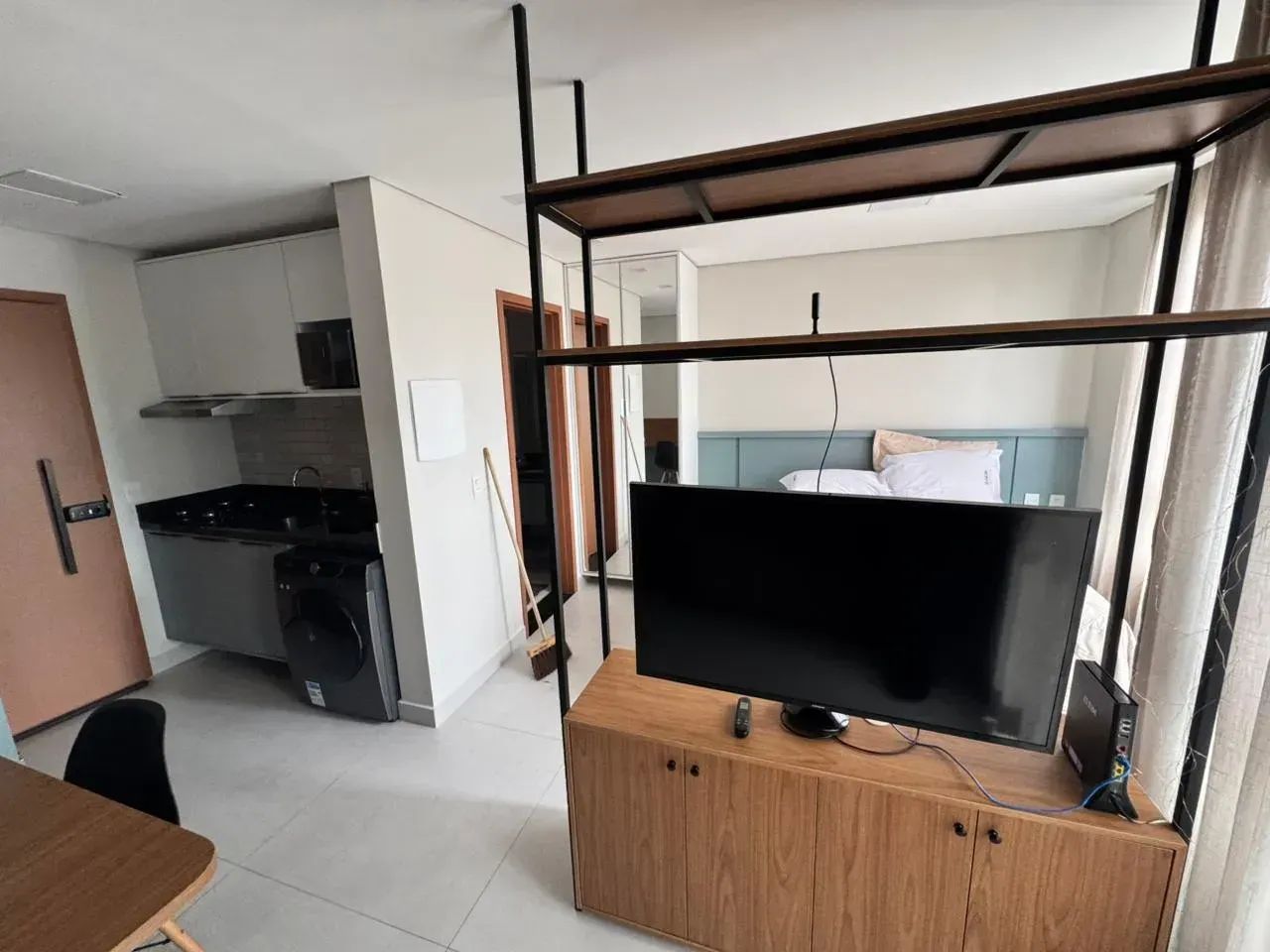 Studio Mobiliado em Adrianópolis | 31m² | Elevador | R$ 450 Mil - Foto 2