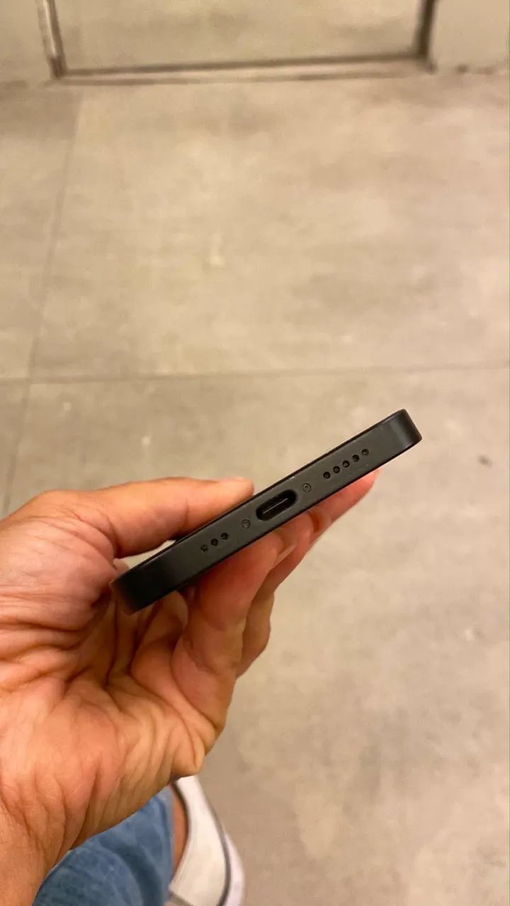 iPhone 16e - 8 meses de uso - Foto 5