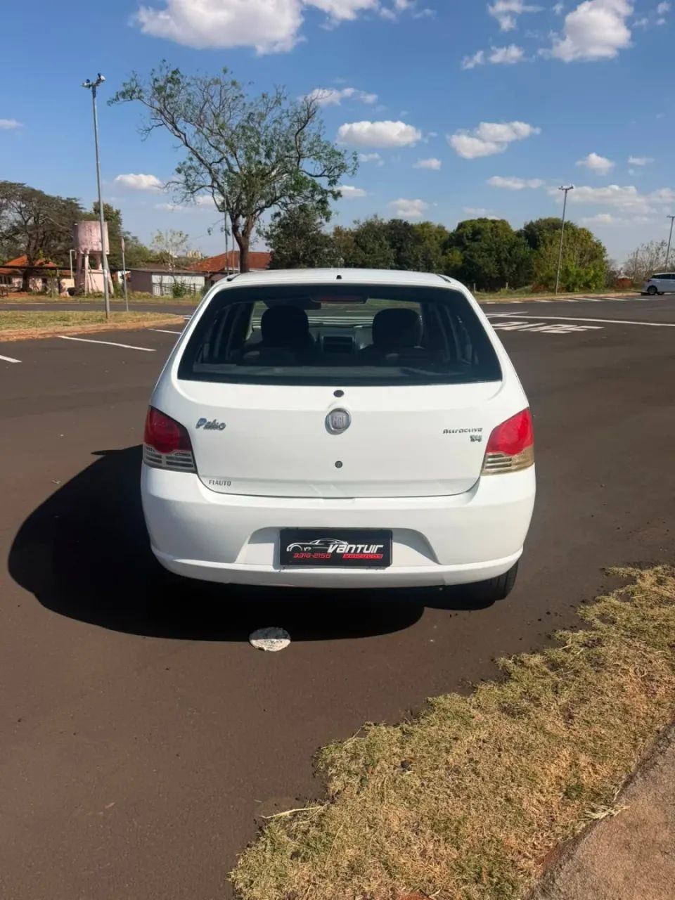 Fiat Palio Week. Attractive 1.4 Fire Flex 8V 2011 - Foto 3