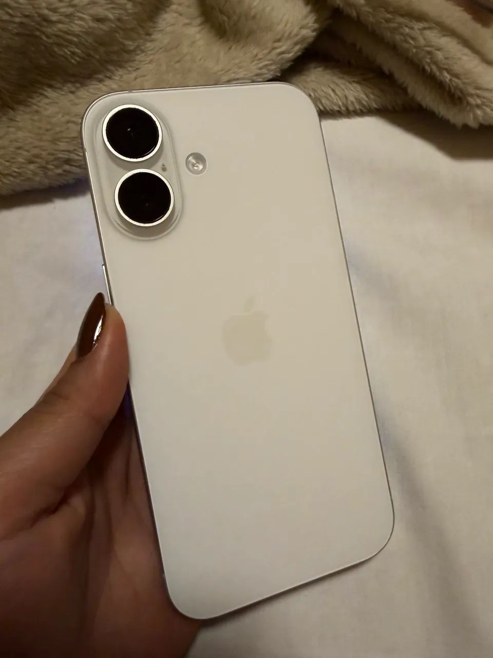 iPhone 16 128gb - Branco