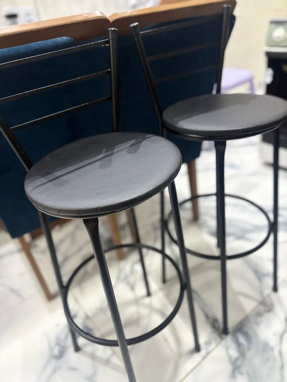 Banquetas de ferro com encosto - Foto 3
