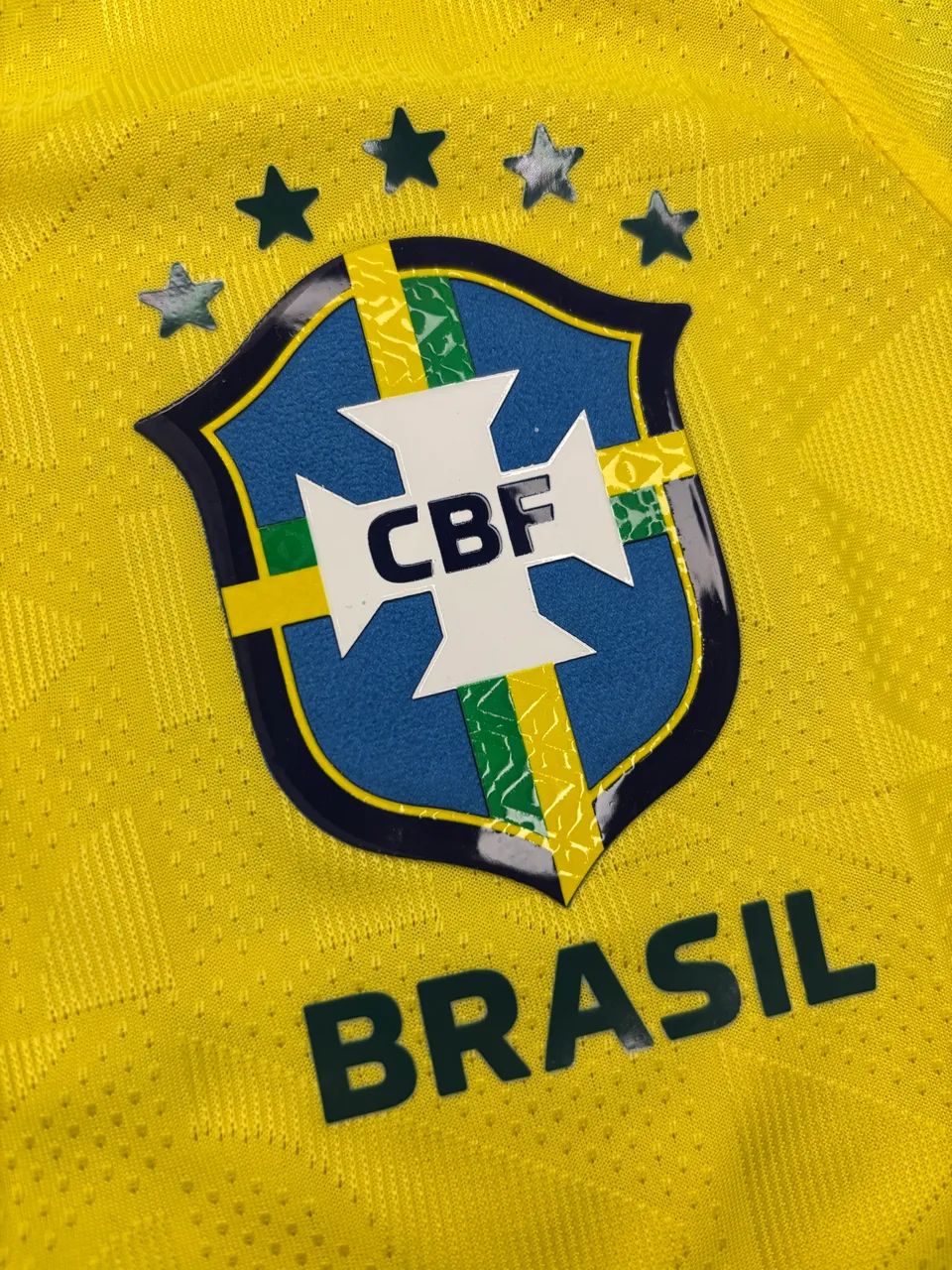 Camiseta Brasil amarela jogador - Foto 3