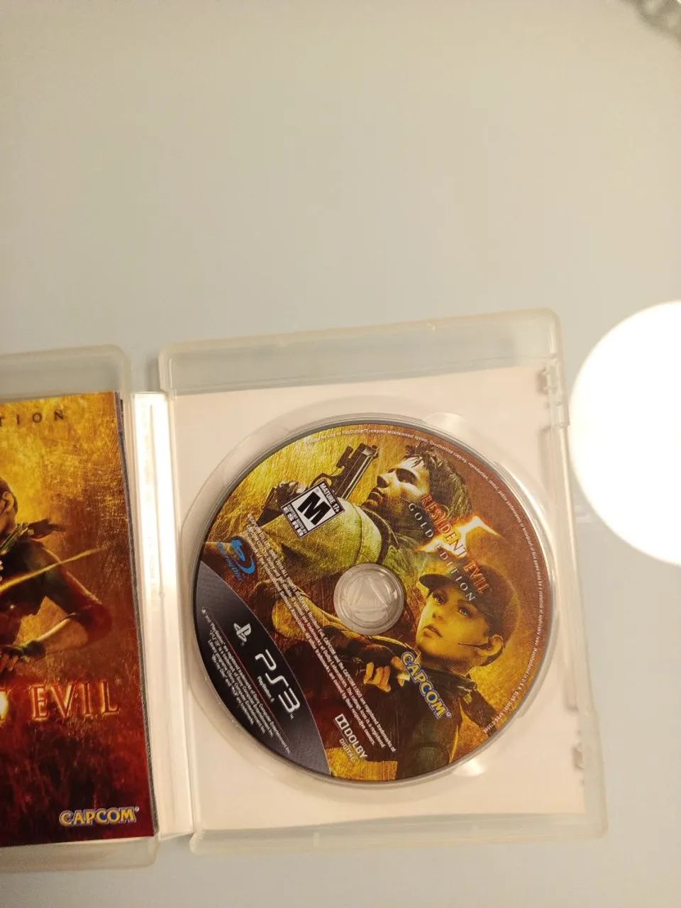 Resident Evil Gold Edition PS3  - Foto 3