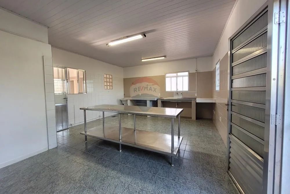 Casa Comercial de Destaque em Vinhedo, SP! - Foto 2