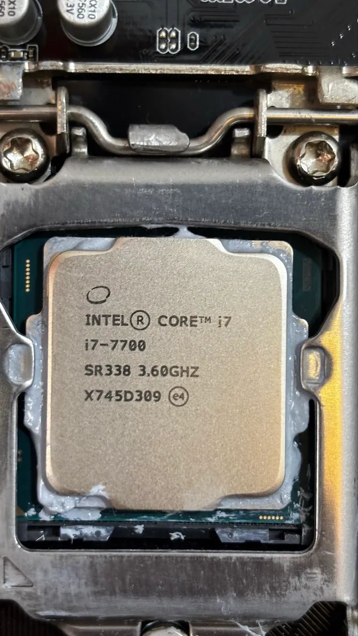 processador i7 7700 + placa mãe h110m-cs