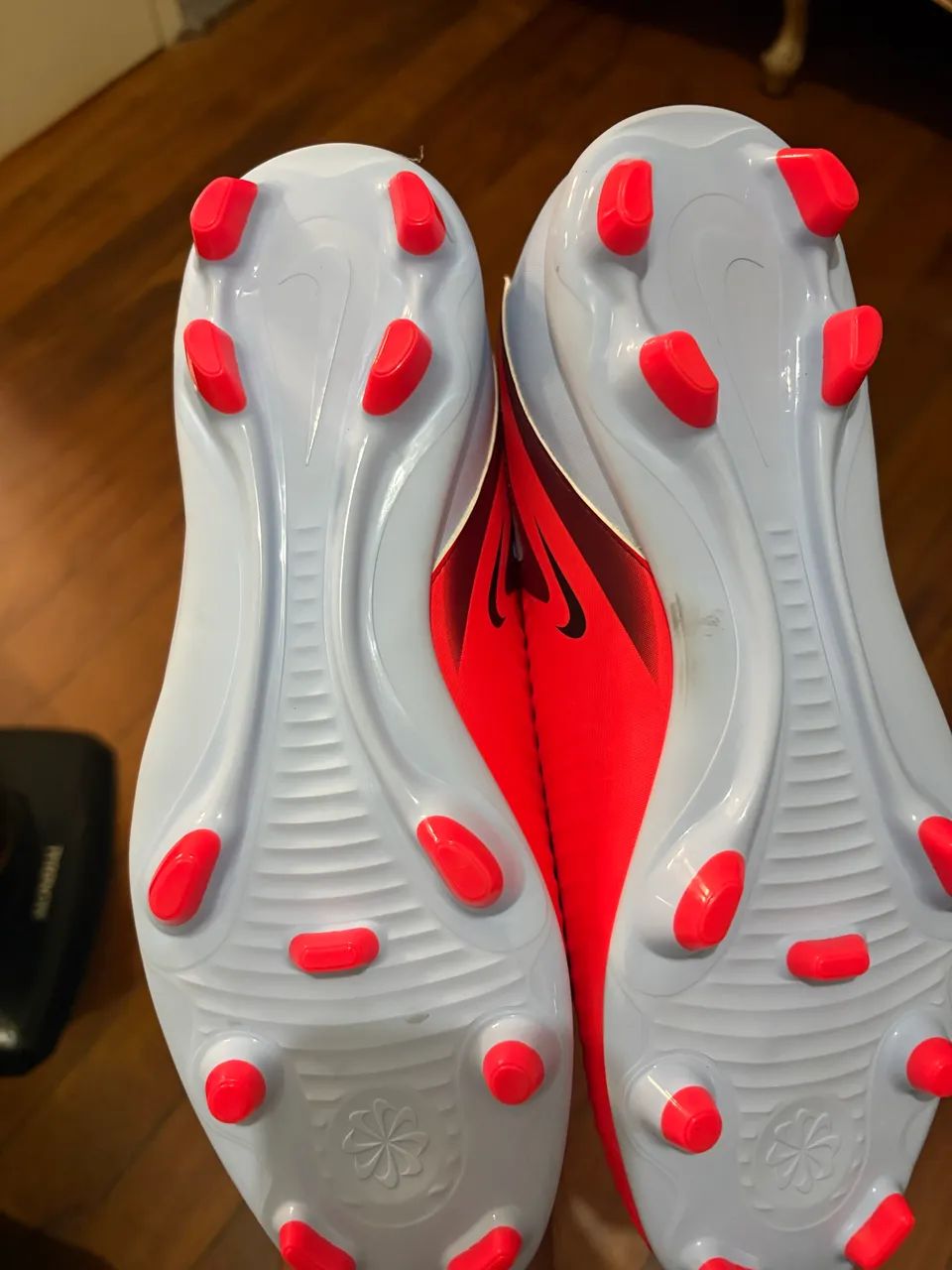 Chuteira Nike Phantom