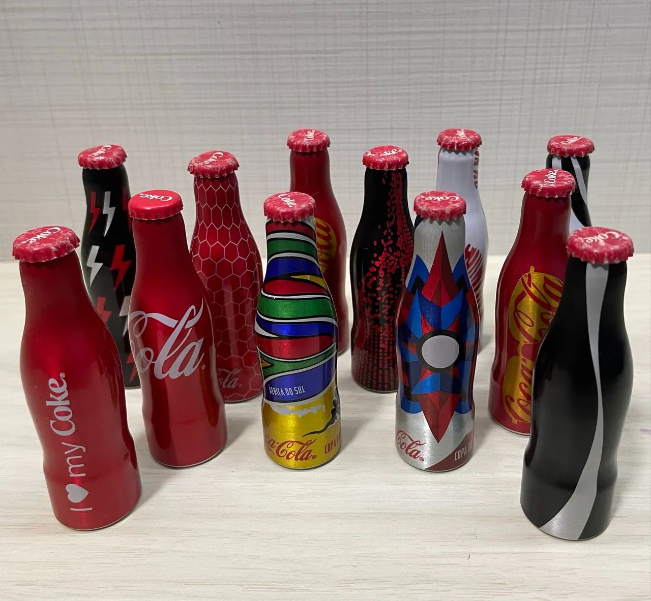 Garrafinhas Coca-Cola miniaturas colecionáveis  - Foto 3
