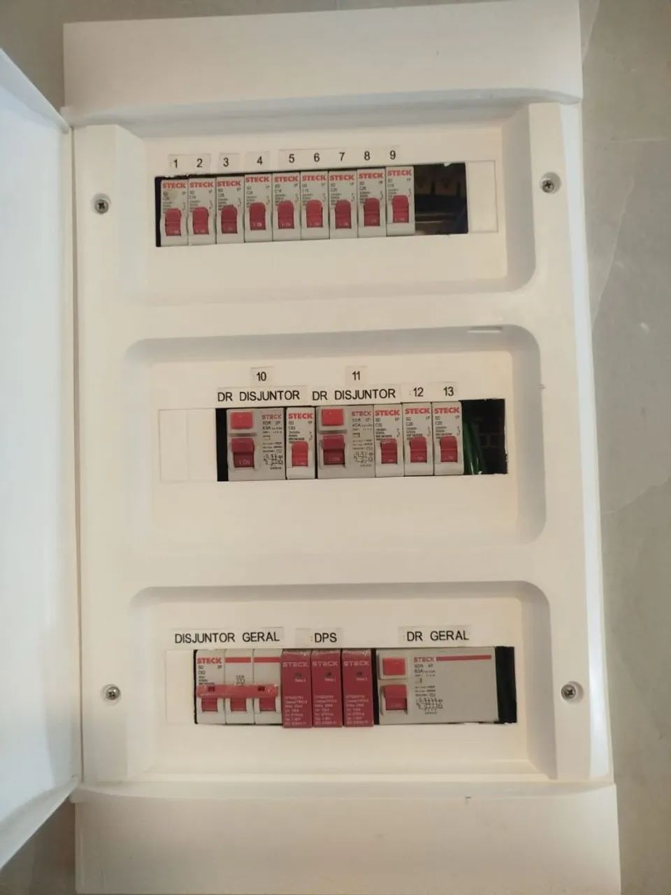 Eletricista Residencial e Comercial