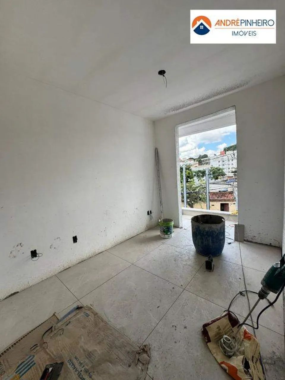 Casa Duplex à Venda com 3 Quartos  Bairro Letícia - Foto 3