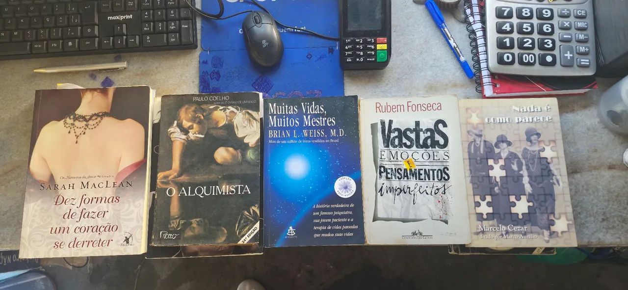 Vendo livros 