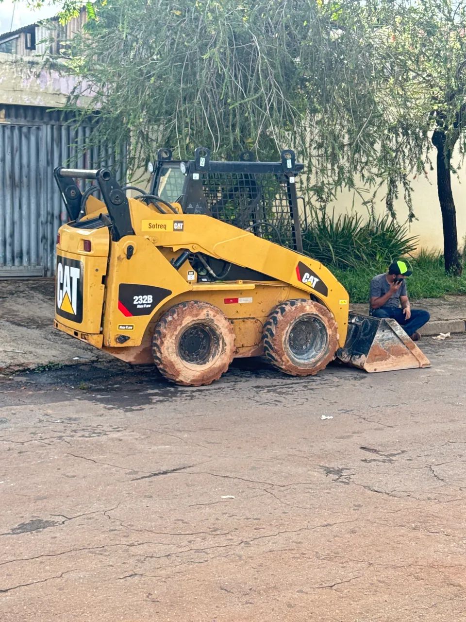 Mini Carregadeira Cat 232b - Foto 3