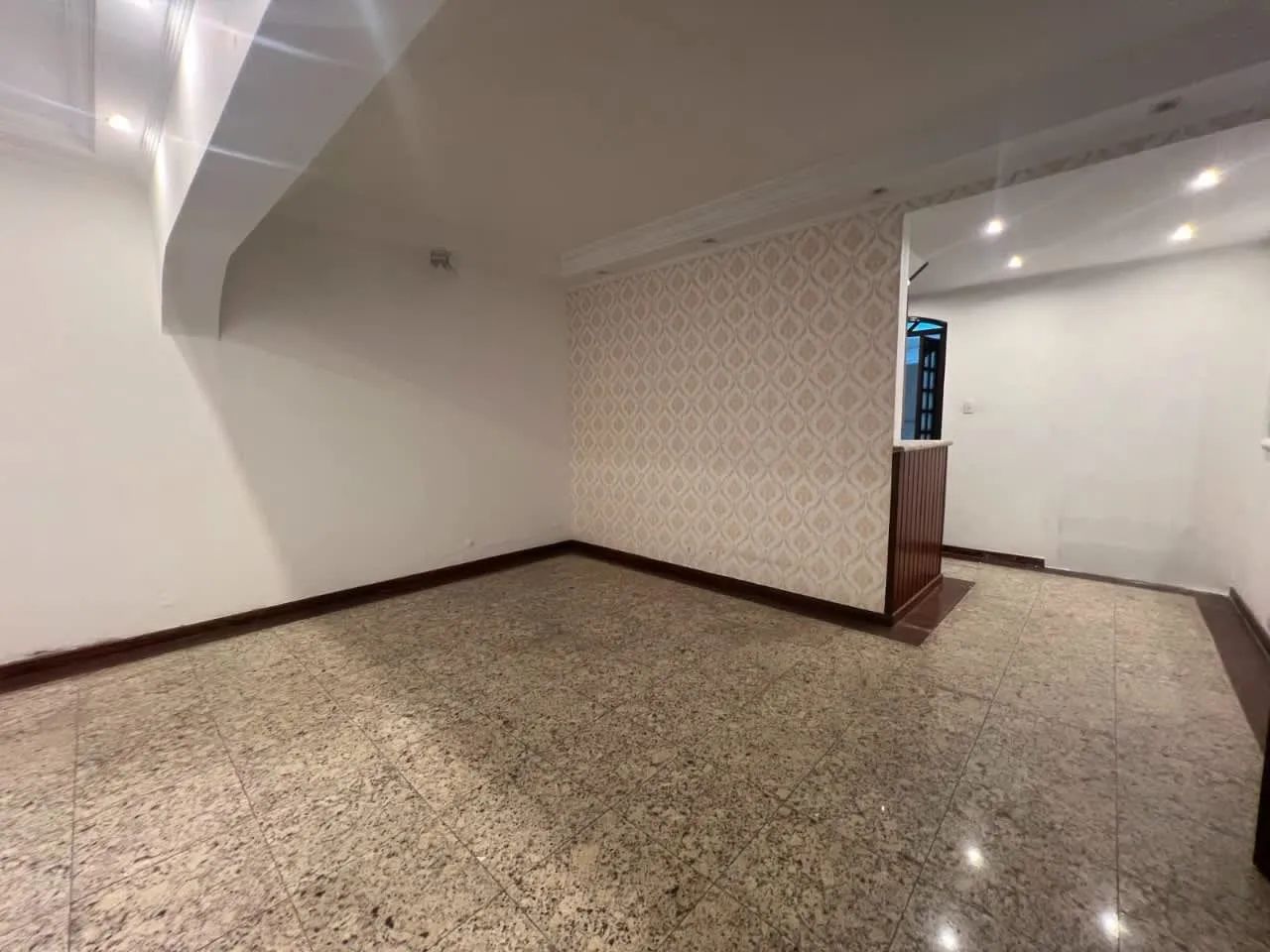 Casa comercial na Rua Xiririca, 949  217 m² - Foto 2