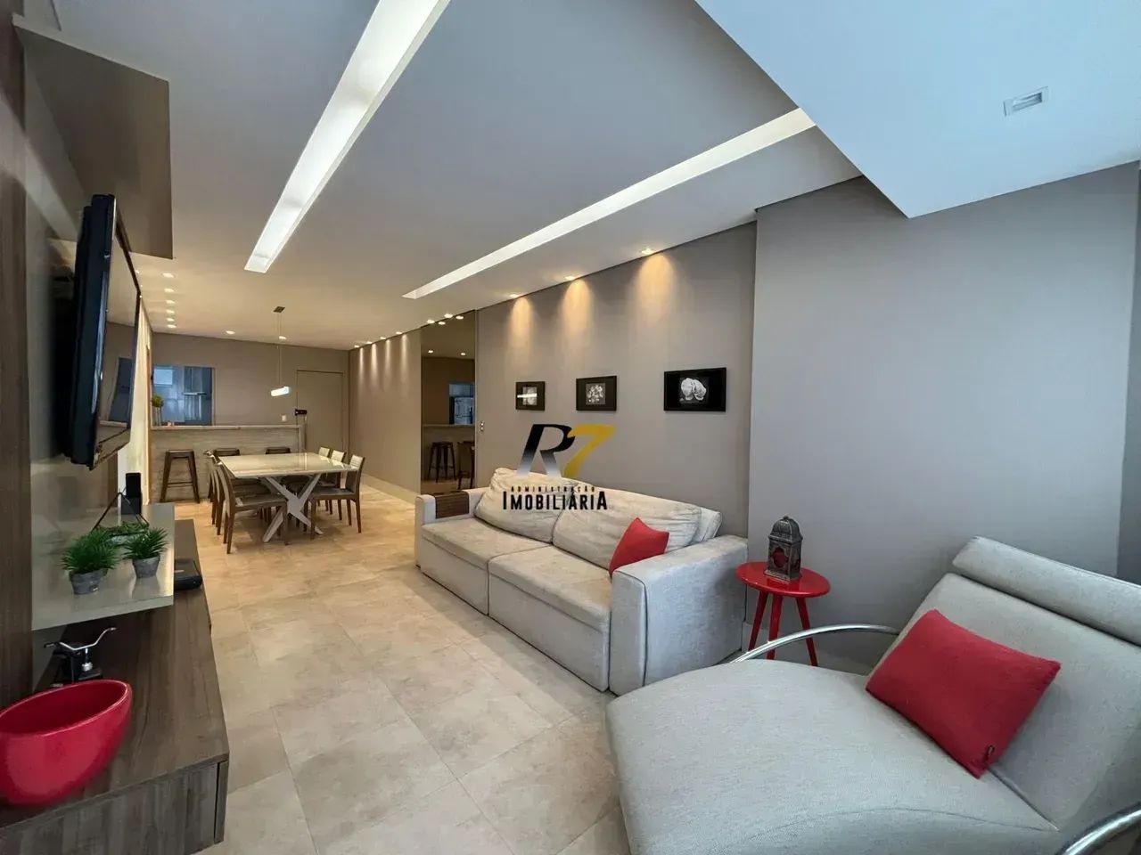 EXCELENTE APT COM 2 SUÍTES E ÁREA EXTERNA EM ÓTIMA LOCALIZAÇÃO NA SAVASSI