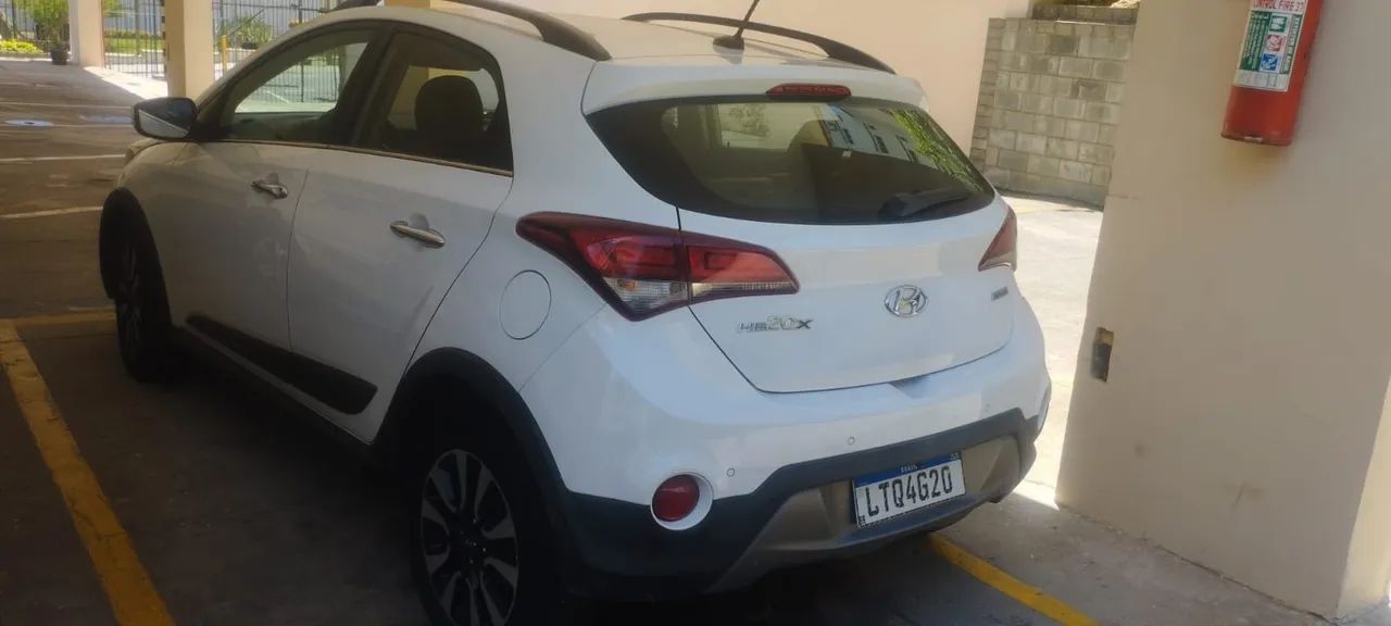 Hyundai HB20X Premium 1.6 Flex 16V Aut. 2019 - Foto 2