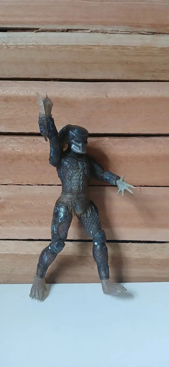 Boneco predador boar neca 18 cm - Foto 3