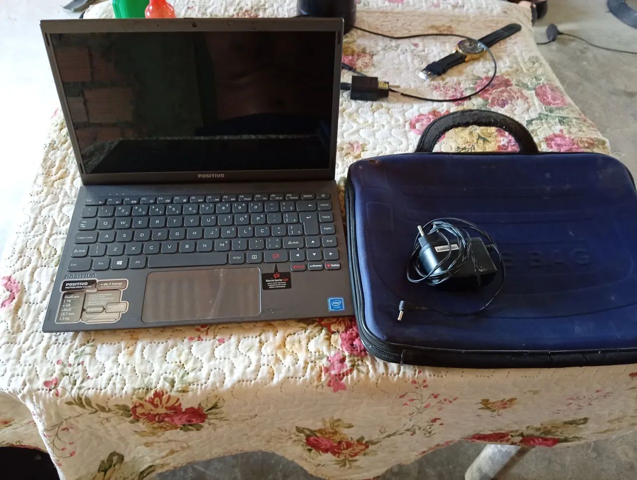 Notebook marca positivo 