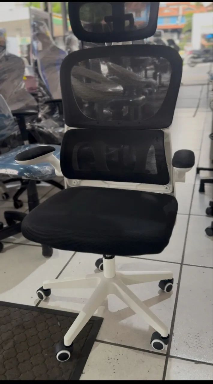Cadeira presidente CADEIRA OFFICE MAXPRINT nova 