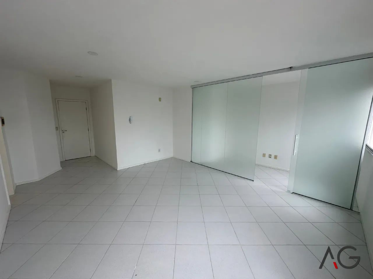 Sala/Conjunto para aluguel possui 45 m² em Estreito - Florianópolis - SC - Foto 5