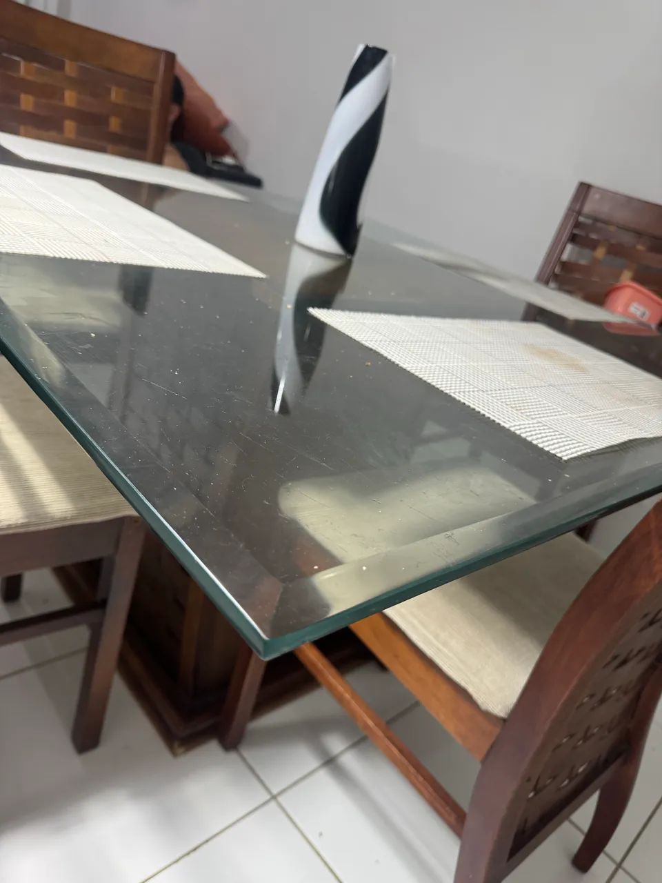 Mesa e cadeira 
