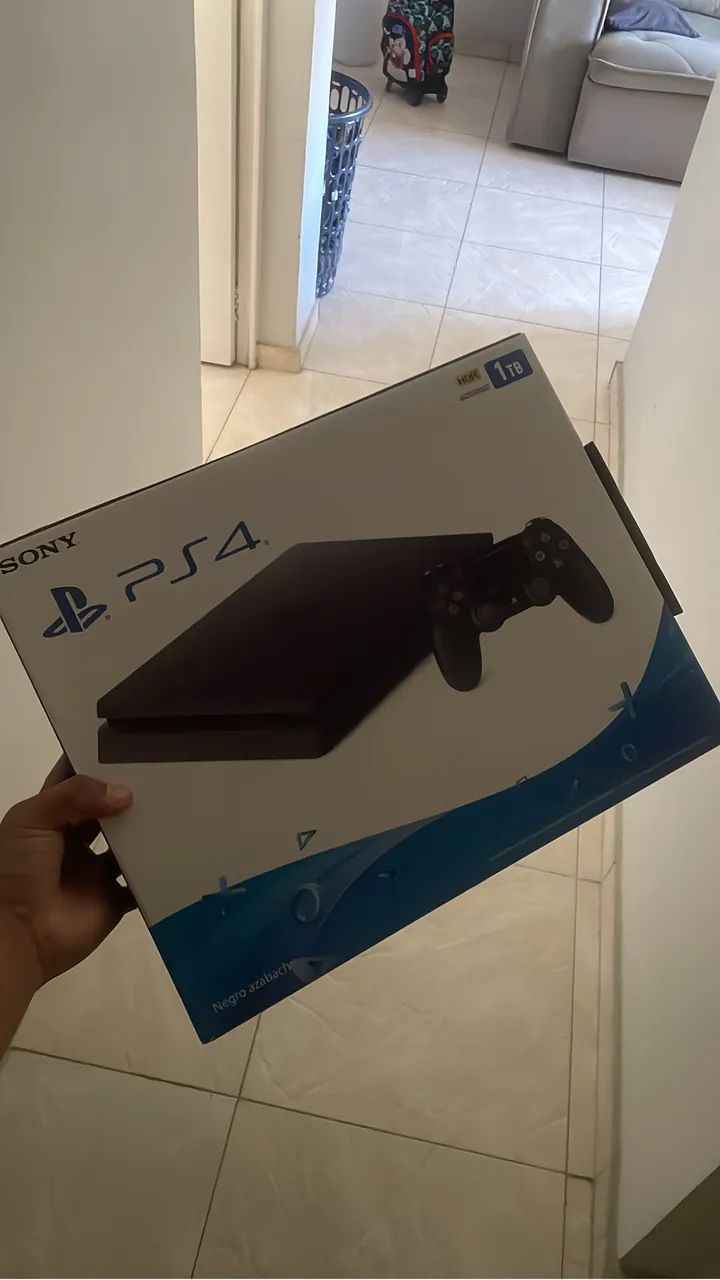 Ps4 1 terá com 2 controles  - Foto 3
