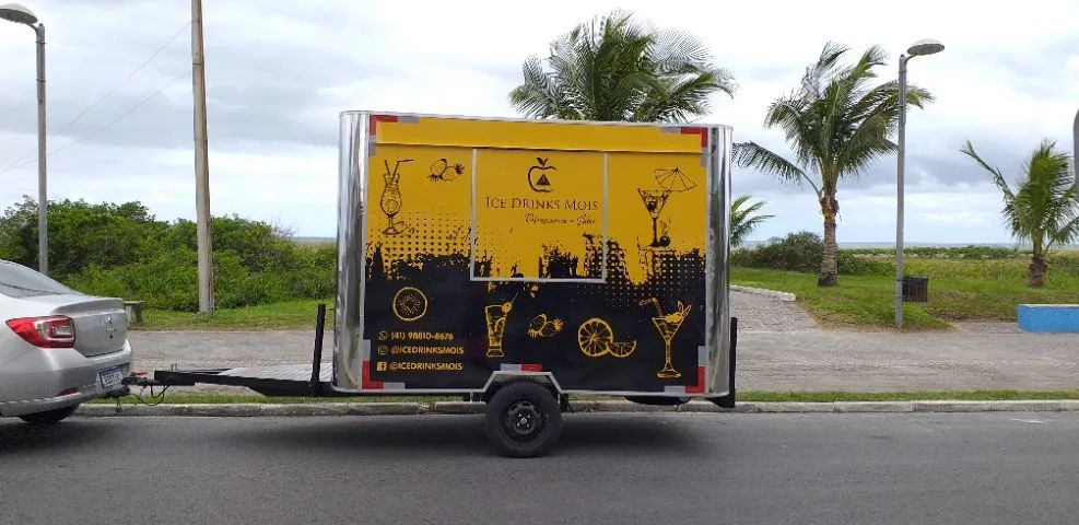 Trailer drinks food