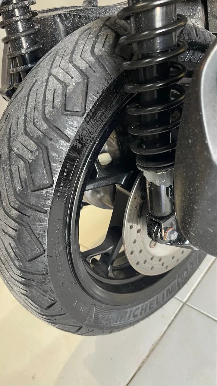 Yamaha XMAX 250 - Foto 4