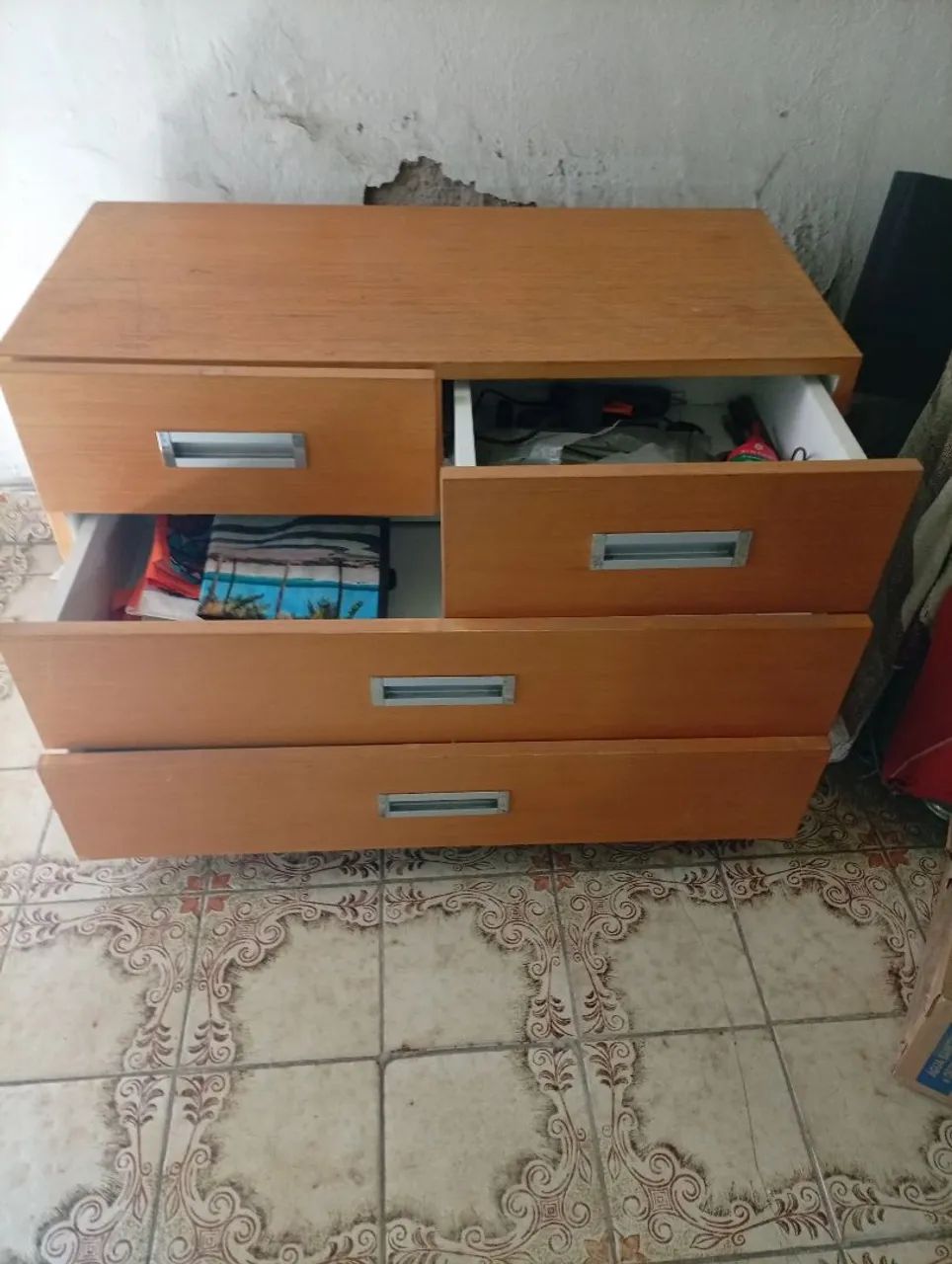 Mesa de cabeceira/criado mudo/ rack 