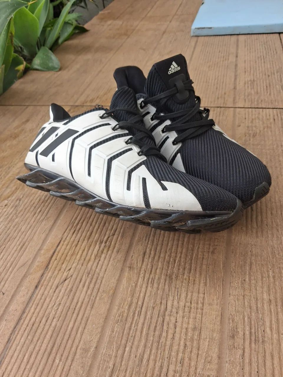 Tênis adidas springblade 