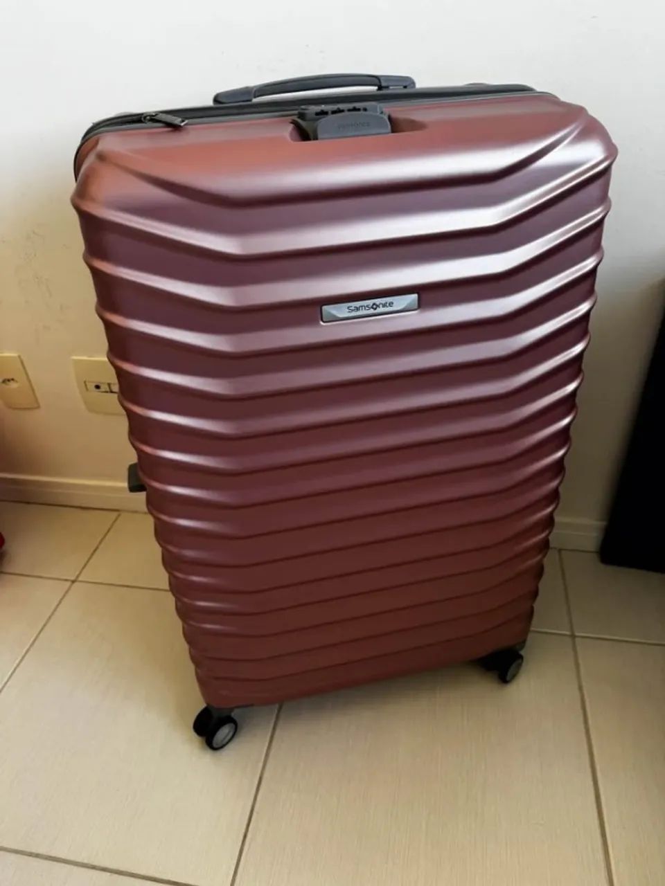 Mala Samsonite grande cor rosa