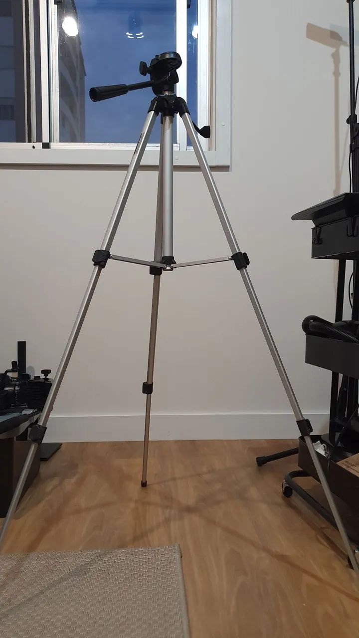 Tripé leve de alumínio para celular - Foto 2