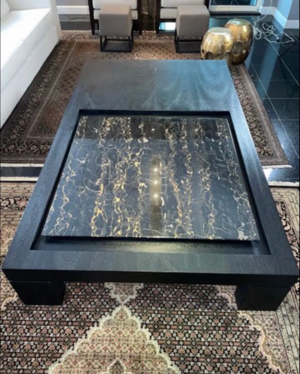 Mesa de centro artefacto com pedra de mármore imperial black 