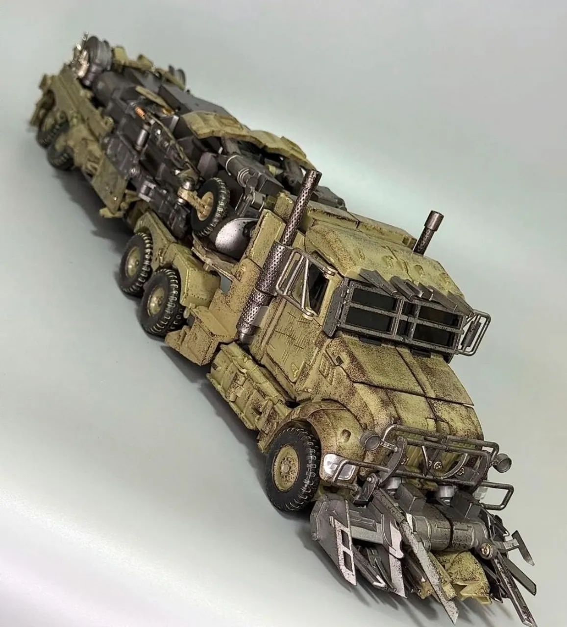 Transformers Megatron DP-01V Dark Side of the Moon novo - Foto 2