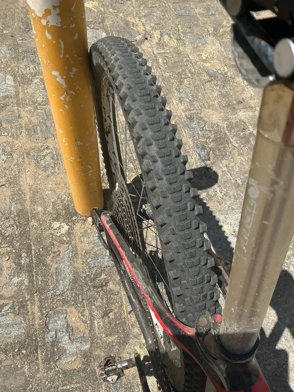 Bicicleta de carbono MTB aro 29 - Foto 4