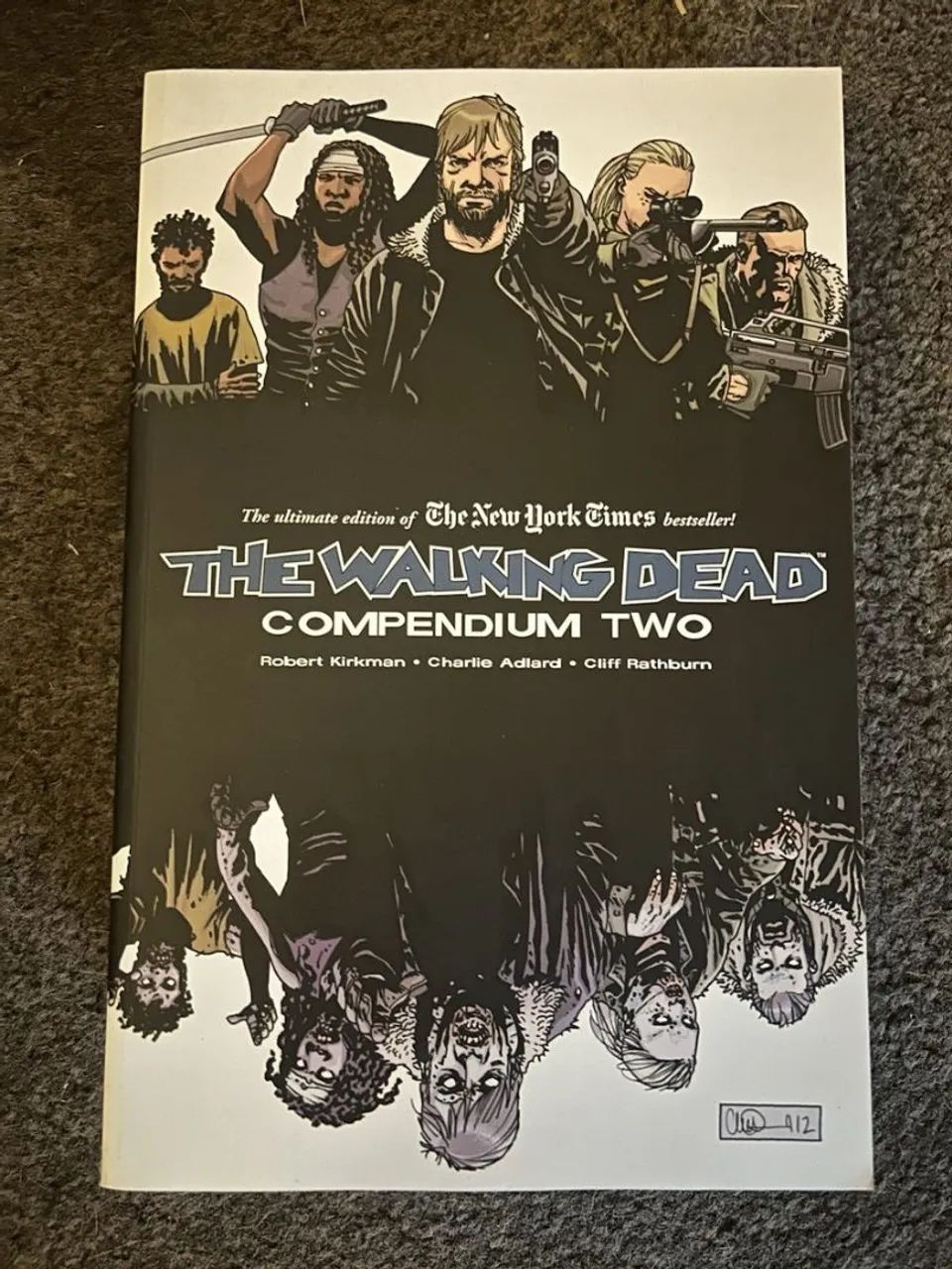 The walking dead compendium 1 e 2 (inglês)