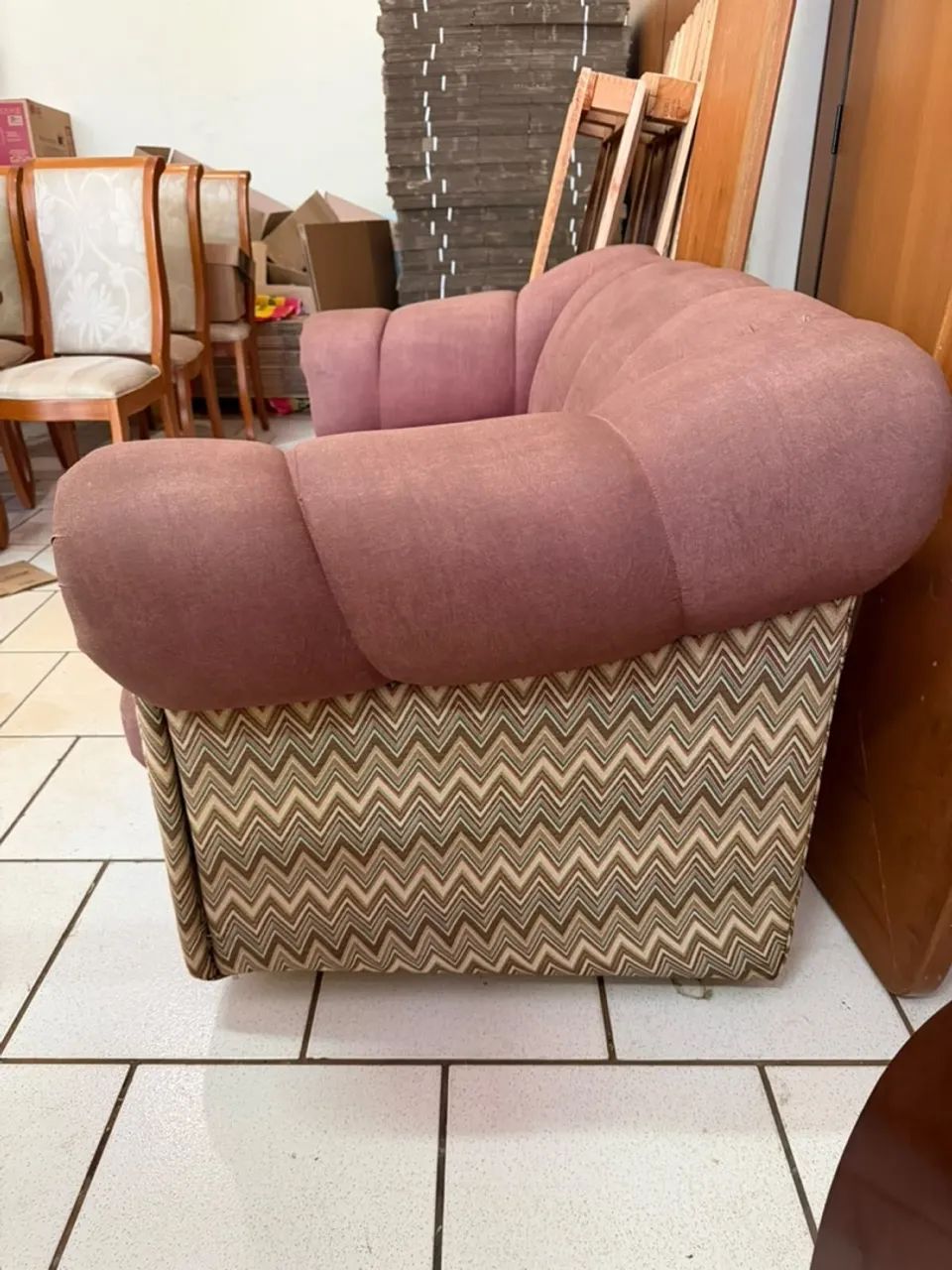 SOFÁ 2 LUGARES COM ESTAMPA MISSONI - Foto 2