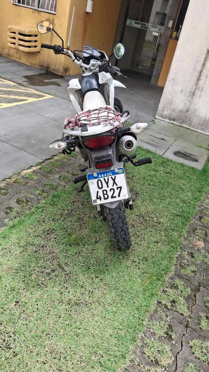 Moto boa, ótimo preço. 