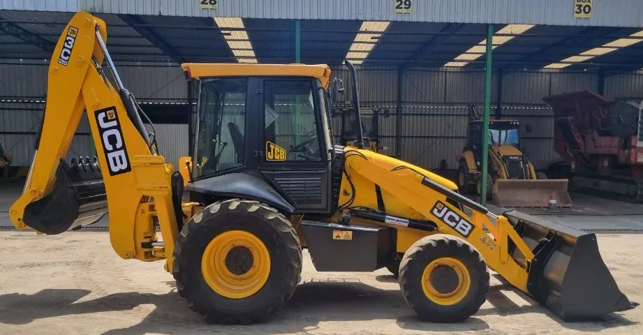 Retroescavadeira JCB 4CX 2012  - Foto 2
