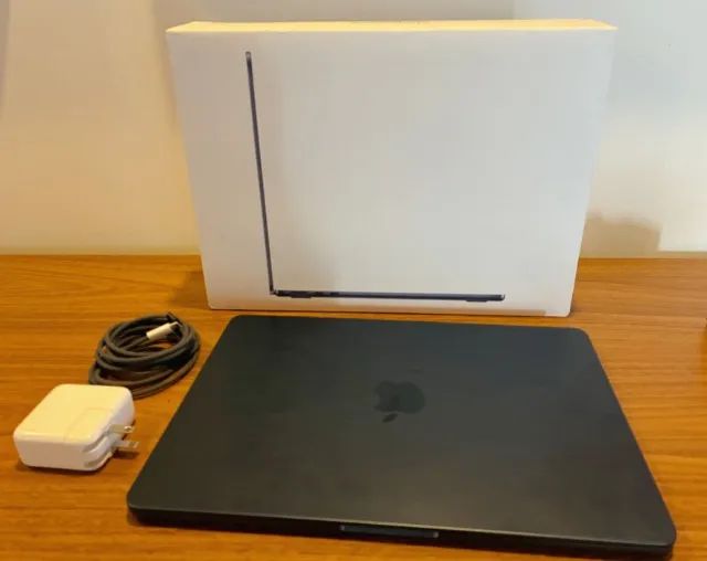 MacBook Air 13,6 M4 - 16GB RAM | 256GB SSD - Midnight (Estado de