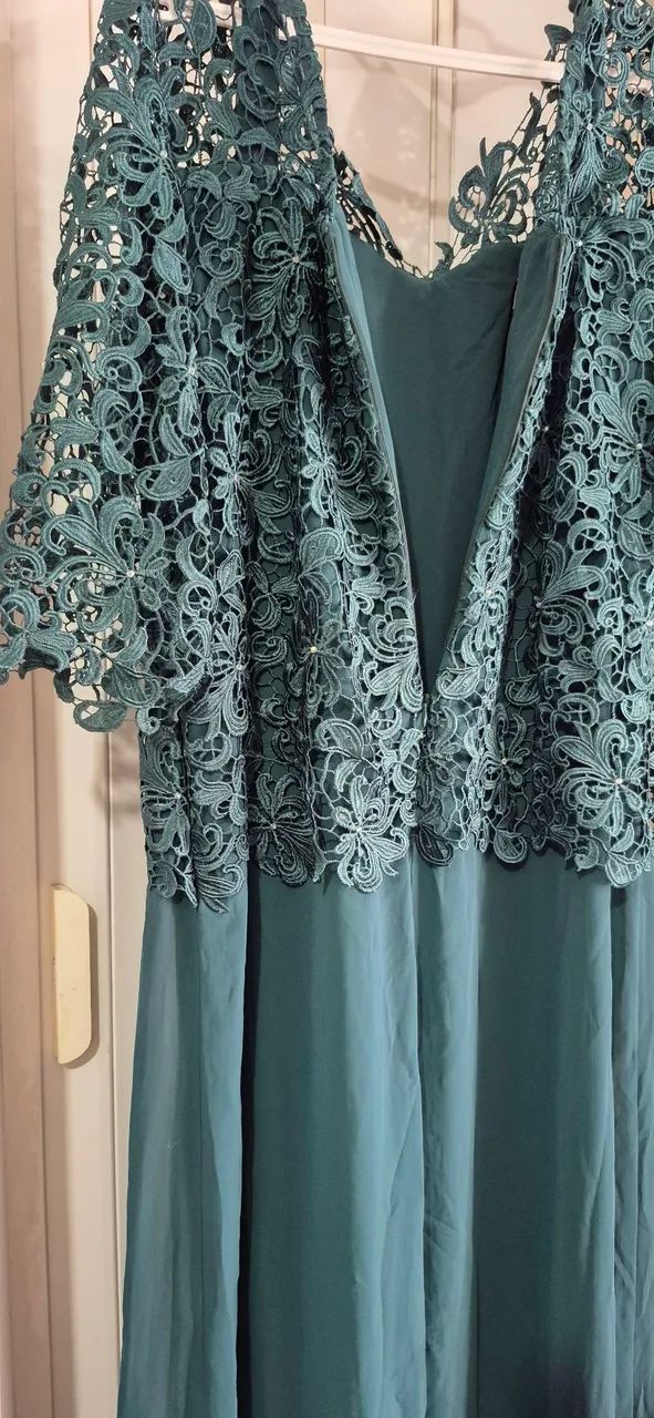 Vestido Longo Verde Escuro Plus Size Bordado - Foto 4