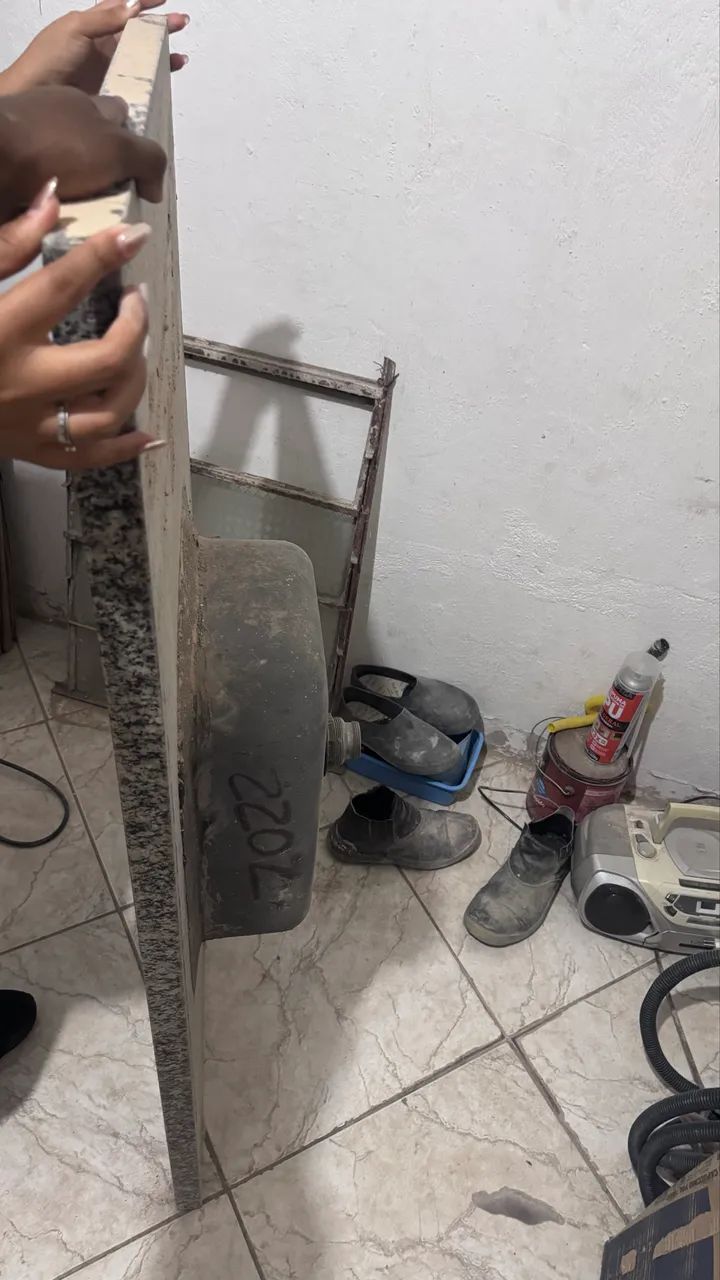 Vende-se pia 