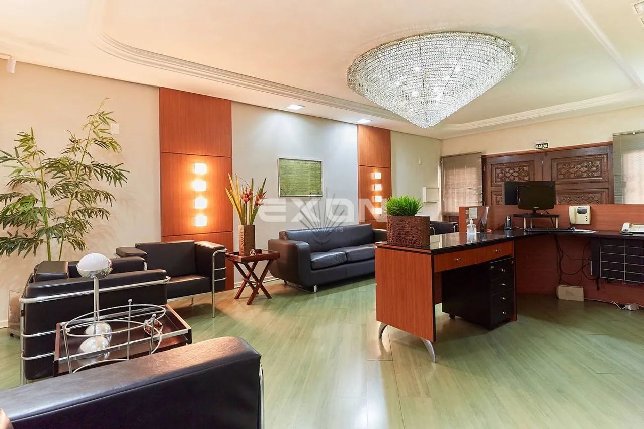 Imóvel Comercial no Vista Alegre com 13 Salas, Elevador  Curitiba - Foto 2